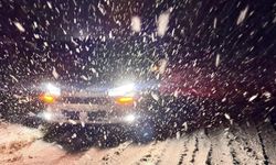 Malatya’ya kar sert indi Kayseri yolu kapandı 29 kişi mahsur kaldı