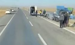 Niğde-Nevşehir Yolunda otomobil ile traktör çarpıştı: 6 ağır yaralı