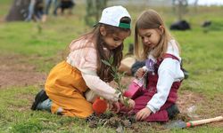 Öğrenciler, Atatürk’ü anarak ‘Yeşil Vatan’ için fidan dikecek