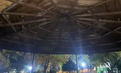 Kayseri'de ısınmak için yaktıkları ateş parkı yakıyordu