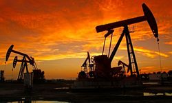 Petrol devlerinin kârı düştü: Bu düşüş zammın habercisi mi?