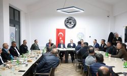 Talas Belediyesi muhtarlar toplantısı Akçakaya’da gerçekleştirildi