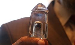 Ölen eşinin saçlarını saklıyordu… Şimdi eşinin yanına uğurlandı