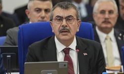 Milli Eğitim Bakanı Yusuf Tekin kızını neden özel okulda okuttuğunu açıkladı