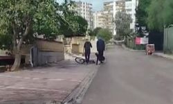 12 Yaşındaki çocuğa tekmeli yumruklu saldırı: O anlar kamerada