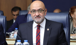 Murat Cahid Cıngı’dan Özgür Özel’e: ''Kayseri hizmet ister''