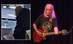 Ünlü sanatçı Cahit Berkay otomobiliyle restorana daldı! Hastaneye kaldırıldı