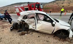 Kahramanmaşraş’ta araçların kağıt gibi parçalandığı kazada 26 yaşındaki doktor hayatını kaybetti 2 kişi ağır yaralı