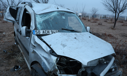 Kontrolden Çıkan Hafif Ticari Araç Tarlaya Uçtu