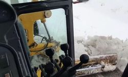 Adana'yı Kayseri'ye bağlayan yol kapandı! kar yağışı alarm verdi