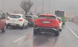 NNY Üniversitesi’nde geçiş krizi: Tek bariyer tüm kampüsü kilitledi!