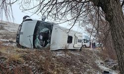 Okul Servisi Kazası: 14’ü Öğrenci 15 Kişi Yaralandı