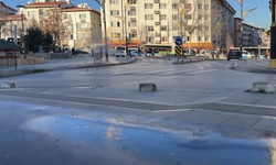 Bomba paniği: Polis parkı kapattı, kutu patlatıldı