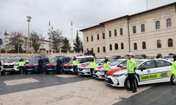 Emniyet filosu büyüdü: 62 yeni araç göreve başladı!