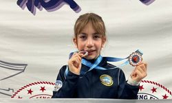 Kayserili Mira Özaktı 10 yaşında çifte altın madalya kazandı