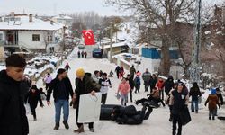 Bünyan’da sucuk ekmek ve kızak şenliği düzenlendi
