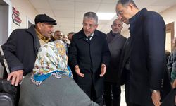 Şaban Çopuroğlu ilçe ilçe gezerek çalışmalarını sürdürüyor