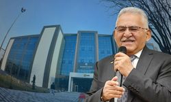 Erciyes Üniversitesi’nde ek binası açılmıştı Bir hediye de Başkan Büyükkılıç’tan geldi