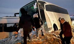Termik santral işçilerini taşıyan servis kaza yaptı: Çok sayıda yaralı