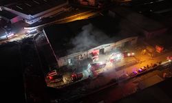 Kayseri OSB’de mobilya fabrikası yandı