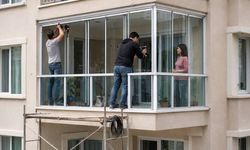 Kayseri’de apartmanlarda cam balkon tartışması: Kaçak yapı olarak sayılacak!