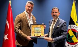 Kayserili başkan uyuşturucu testi pozitif çıkan Sadettin Saran’a öyle bir plaket verdi ki!