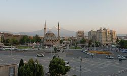 Kapalı Çarşı ve kale'yi gölgeliyordu! Kayseri’de yıkım başlıyor