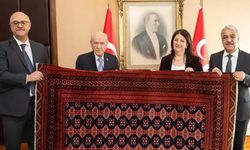 Terör örgütü lideri Öcalan, Devlet Bahçeli’ye kilim hediye etti