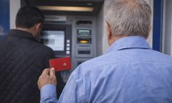 Emekliye kötü haber geldi: Zamlı maaşlar bu ay yatmayacak!