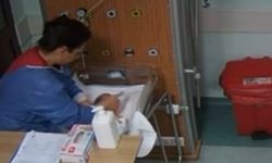Hemşireden ikinci skandal! Başka bir bebeğe daha şiddet uygulamış