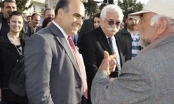 Eski belediye başkanı oğlu tarafından baltayla öldürüldü!