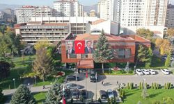 Büyükşehir Belediyesi özel kalem için 33 Milyon, Afet İşlerine 1 Milyon bütçe ayırdı