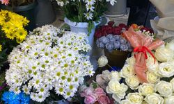 Kayseri’de sevgililer günü öncesi çiçek buketi fiyatları ne kadar arttı? 30 gülün fiyatı şaşırttı!