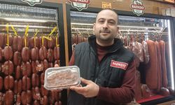 Kayseri’de Ramazan sofralarının gözdesi: Sucuk içi tezgahlarda fiyatı ise dikkat çekti