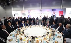 Mahmut Arıkan’ın ev sahipliğinde siyasi zirve: Yenikapı’daki iftarda liderler buluştu