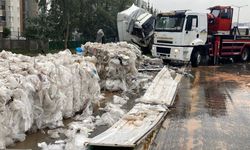 TAG Otoyolu’nda kaza sonrası naylon atık alarmı!