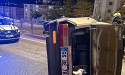 Yozgat’ta otomobil yan yattı: 3 kişi yaralandı