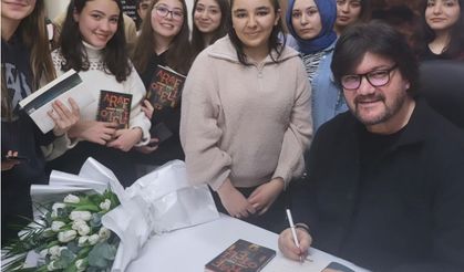 Ahmet Şafak Okurlarıyla Buluştu