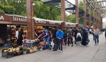 Kayseri'de Çiçekçiler Sokağı'nda Hareketlilik!