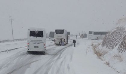 Kayseri’nin o ilçesinde ulaşım felç oldu: Belediye başkanından yola çıkmayın uyarısı geldi!