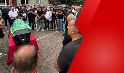 Yeraltı dünyasının esrarengiz adamı sırları ile gömüldü: Cenaze töreninde dikkat çeken isim!