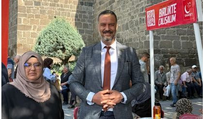 Kayseri siyasetinde örnek dayanışma: DP'li Başkandan Saadet standına destek!
