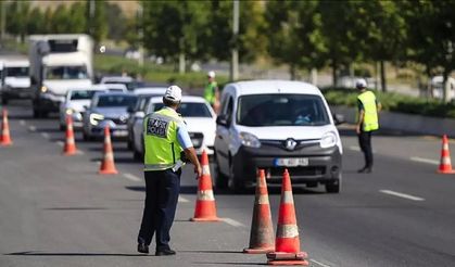 Sürücüler dikkat: Haberi olmadan trafiğe çıkan bu 7 cezadan birisini yiyecek