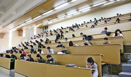 Öğrencisi olanlar şimdi yandı: Neredeyse yüzde 60 zam geldi!