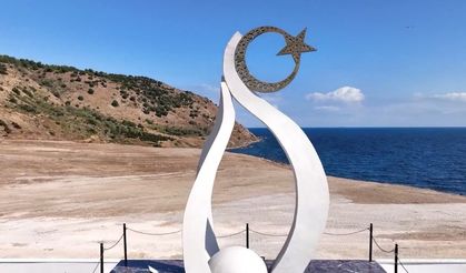 Adalet Bakanlığı, İmralı’daki kabirleri Vefa Anıtı’na dönüştürdü