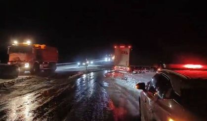 Kayseri’nin o ilçesini kar yağışı vurdu! 2 yol trafiğe kapatıldı