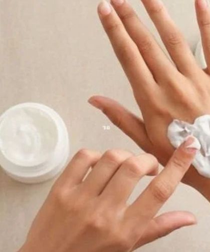 Doğal el kremi yapımı: 3 Malzeme ile elleriniz yumuşacık!