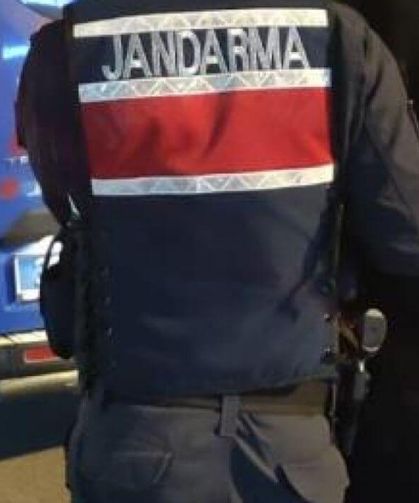 Develi'de jandarmadan eve baskın! Esrar ve kenevir ele geçirildi