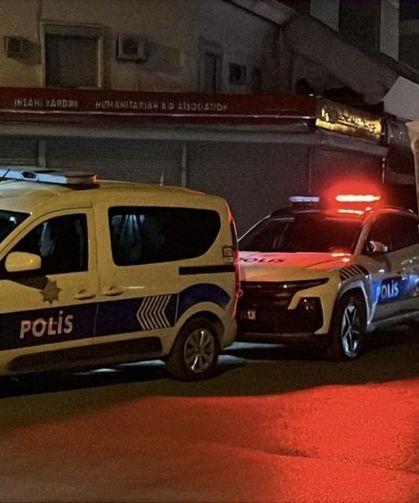 Husumetli esnaflar arasındaki silahlı kavgada kan aktı!