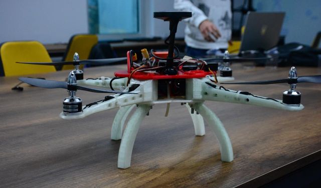 Lise Öğrencileri Dron Üretti! “Teknofest’te Birinci Olmayı Hedefliyoruz”
